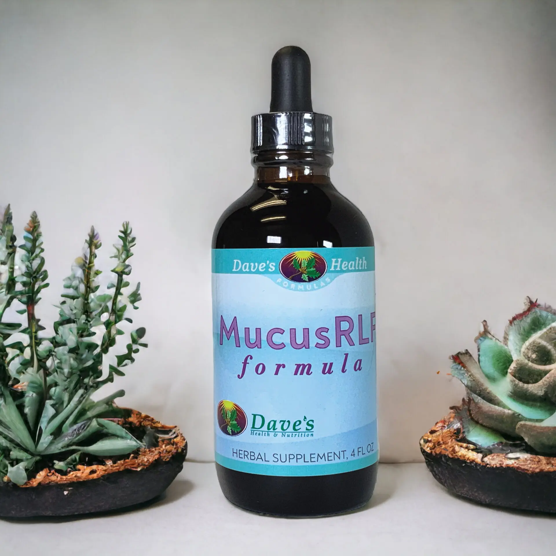 Mucus RLF 4oz with air plants.