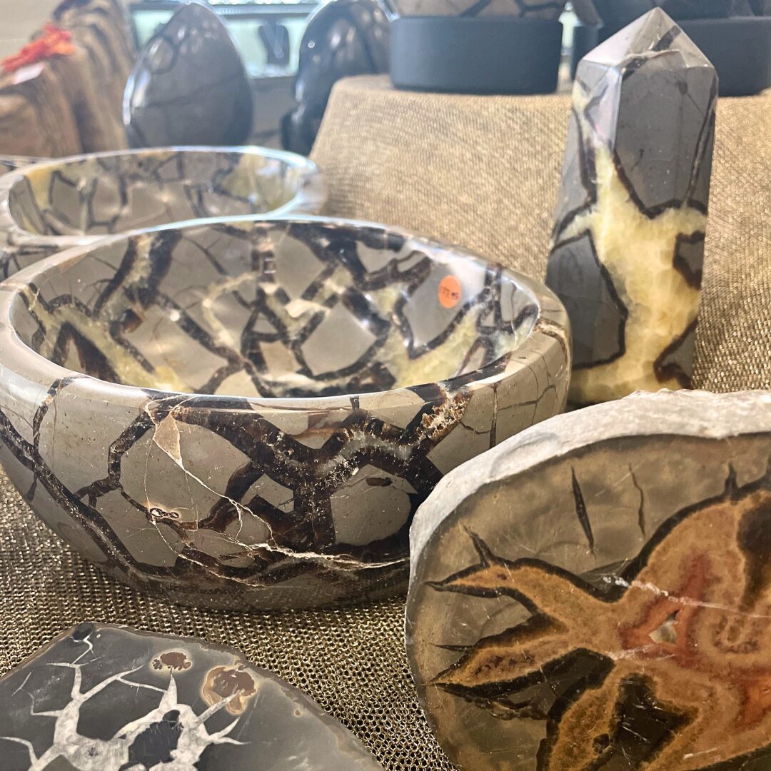 Septarian bowls and slices.